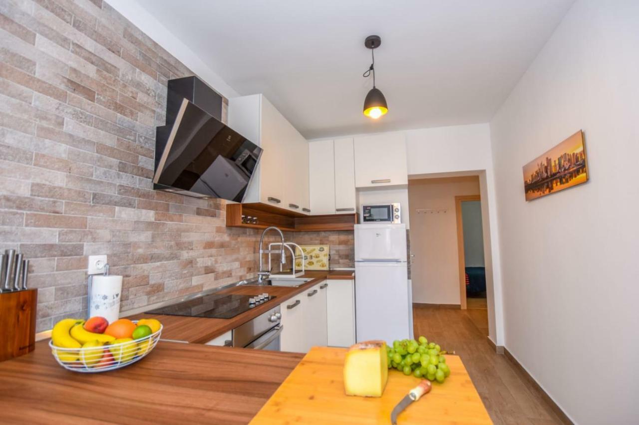 Apartments Milena 8 Mandre Exterior photo