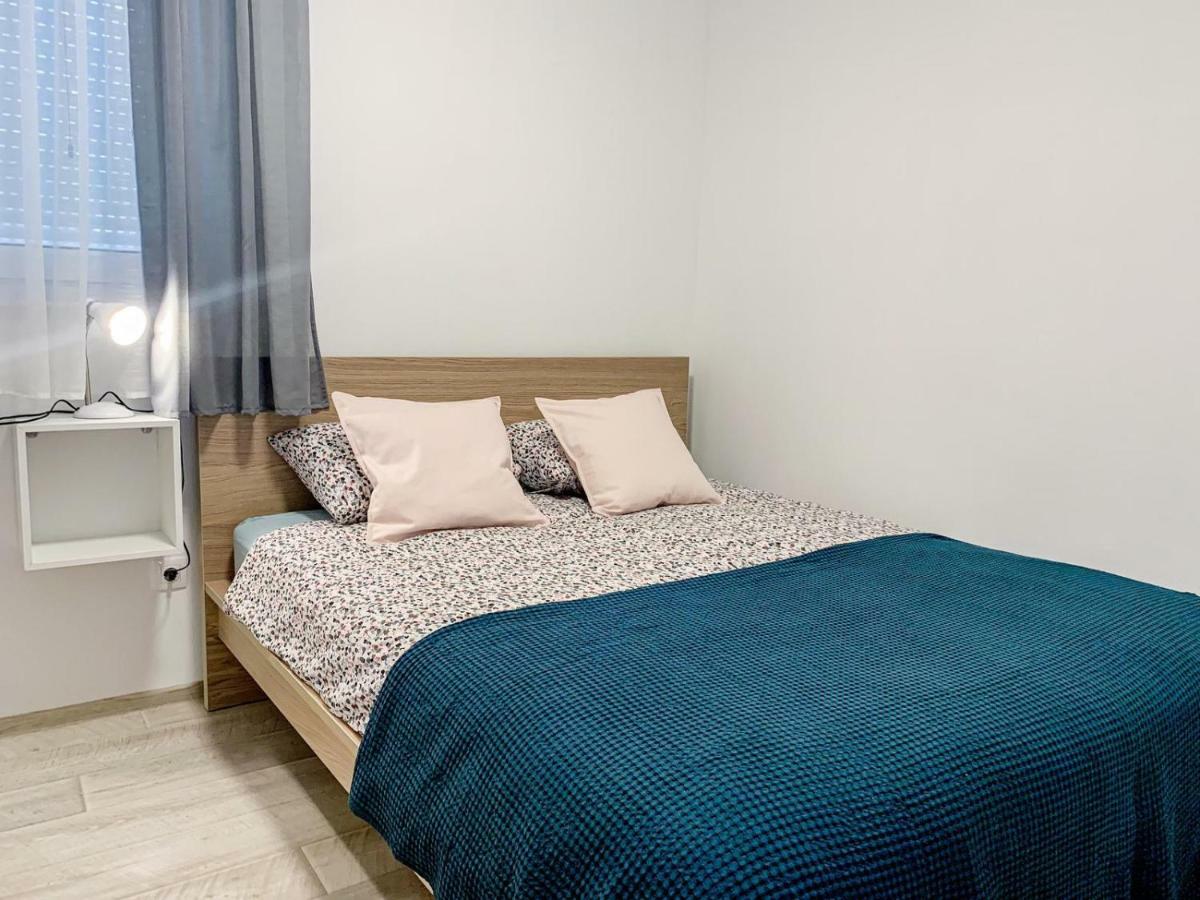 Apartments Milena 8 Mandre Exterior photo